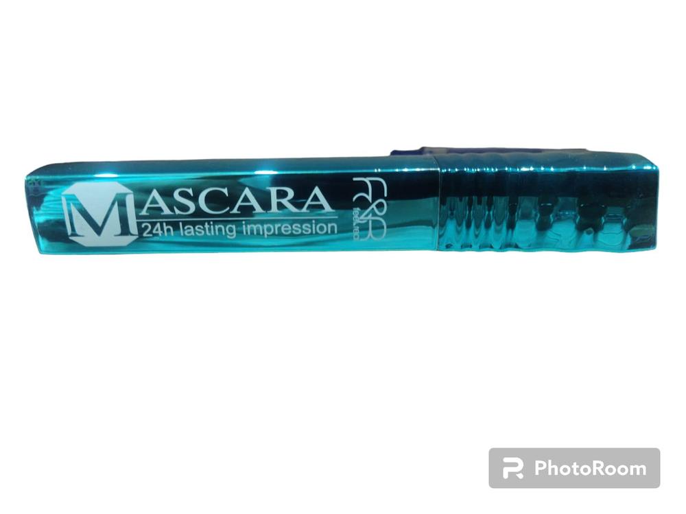 Blue Tinted Waterproof Mascara for Pakistani Women