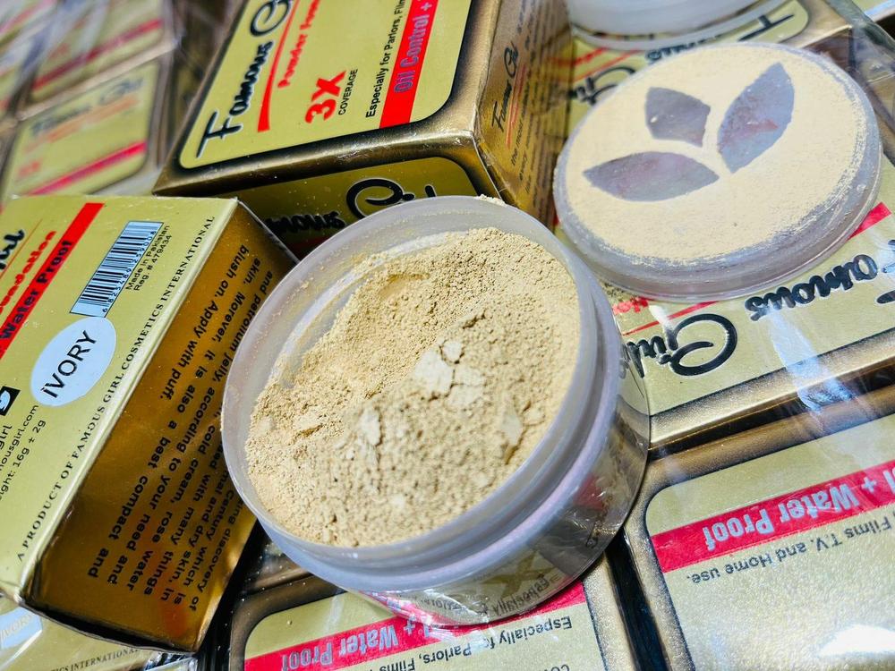 Water Resistant Face Powder for Pakistani Skin