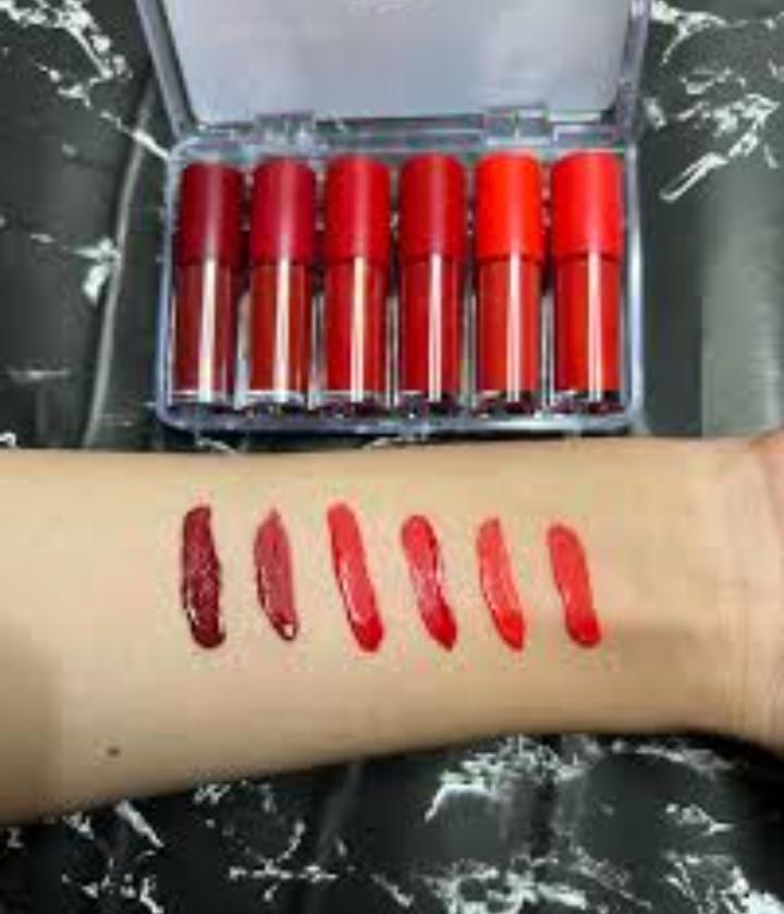Romantic Empire Matte Lip Gloss Set 6 Pcs Heart Theme