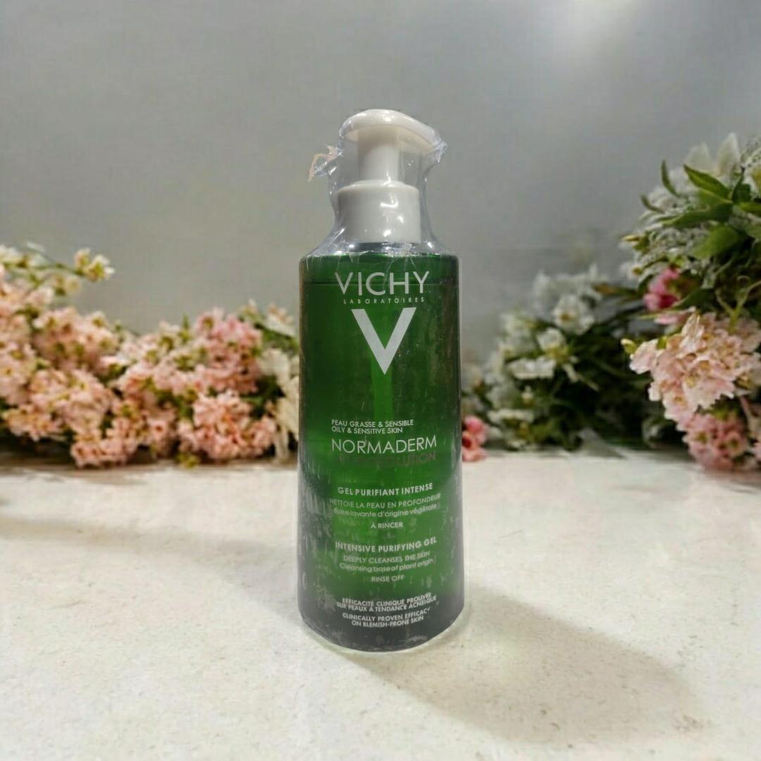 Oily Sensitive Skin Facial Cleanser Green Pump Bottle