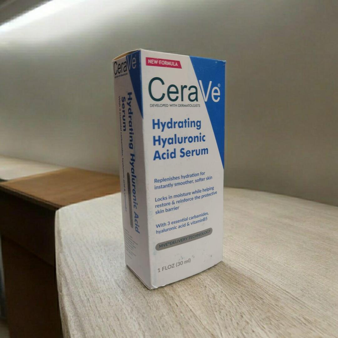 Hyaluronic Acid Serum for Dry Skin Pakistan