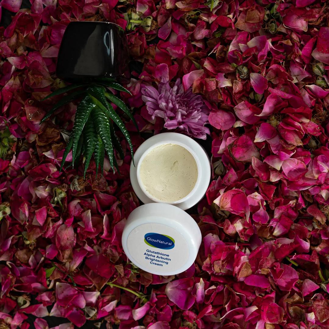 GlowNatural Brightening Cream 50g with Glutathione & Alpha Arbutin