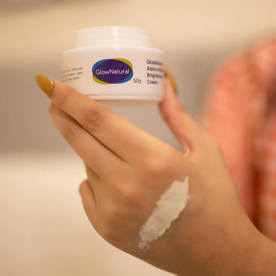 GlowNatural Brightening Cream 50g with Glutathione & Alpha Arbutin