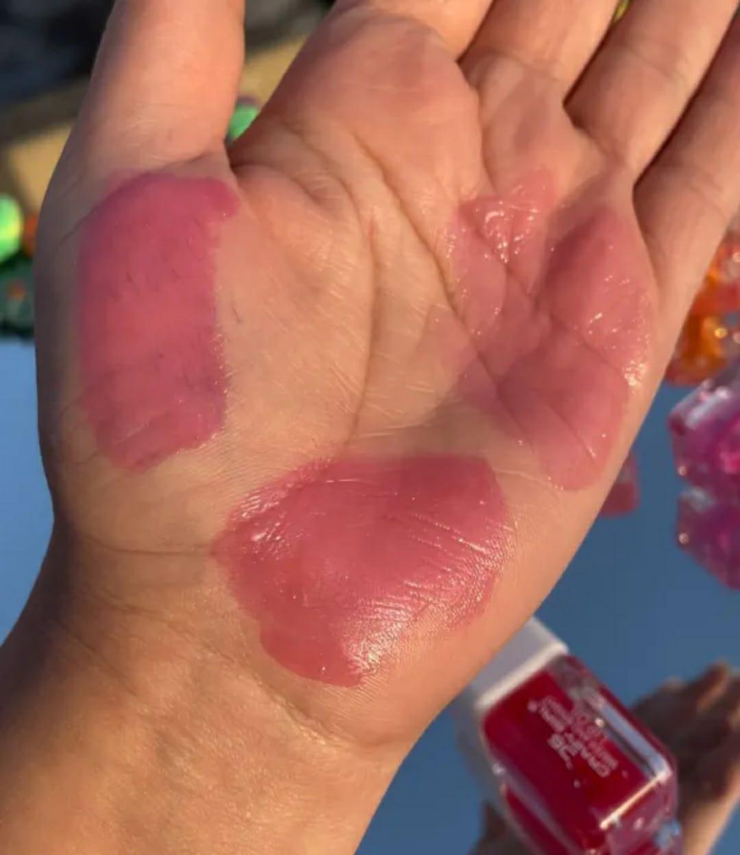 Hydrating Glossy Lip Oil Cherry Peach Shades