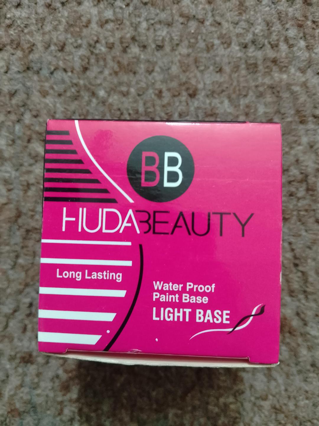 Huda Beauty Light Base Ivory Matte Poreless Foundation