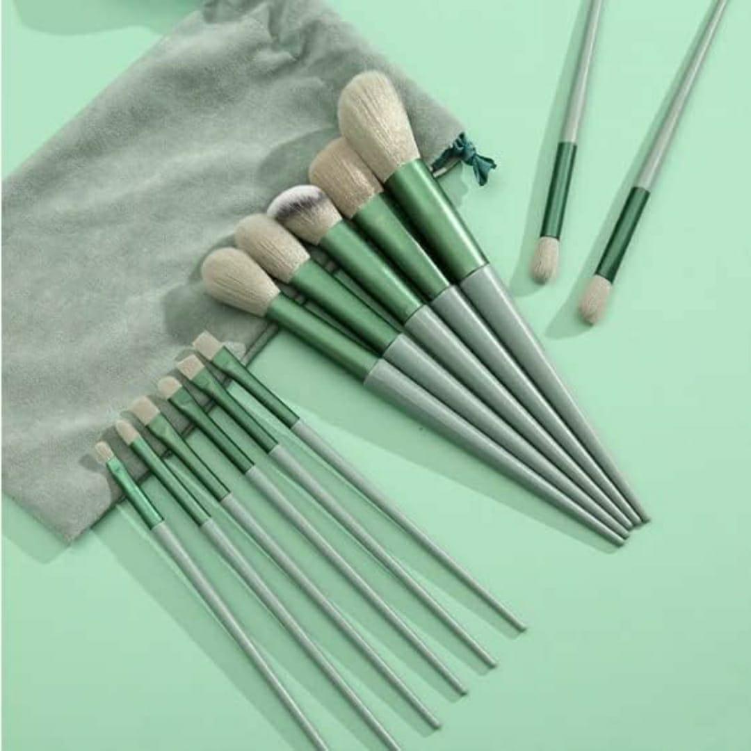 Makeup Brushes Set for Practice Green ABS