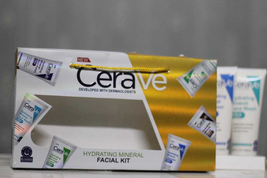 Whitening Brightening Facial Kit for All Skin Types