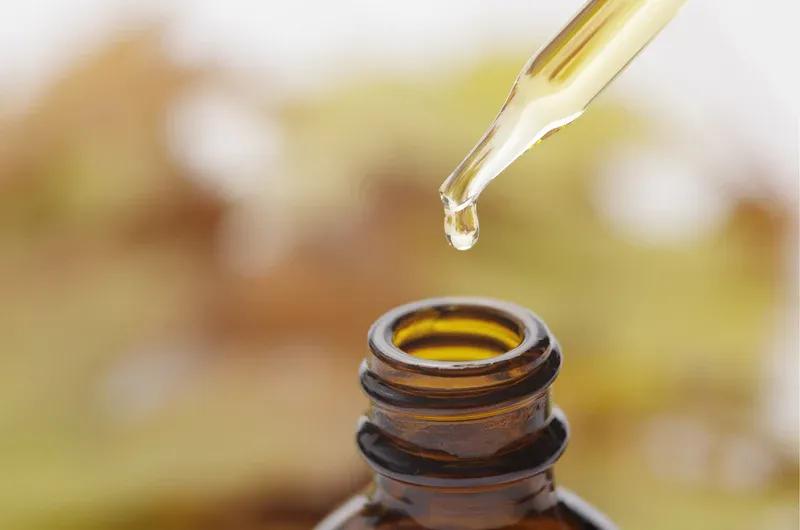 Glutathione Serum for Glowing Skin, Dark Spot Removal, Anti-Acne