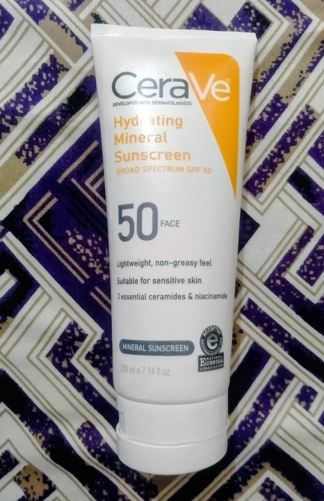 CeraVe UV Protectant Sunblock 200ml Non-Greasy SPF 50