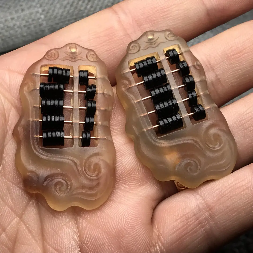 Natural Horn Abacus Pendant with Mahogany Beads
