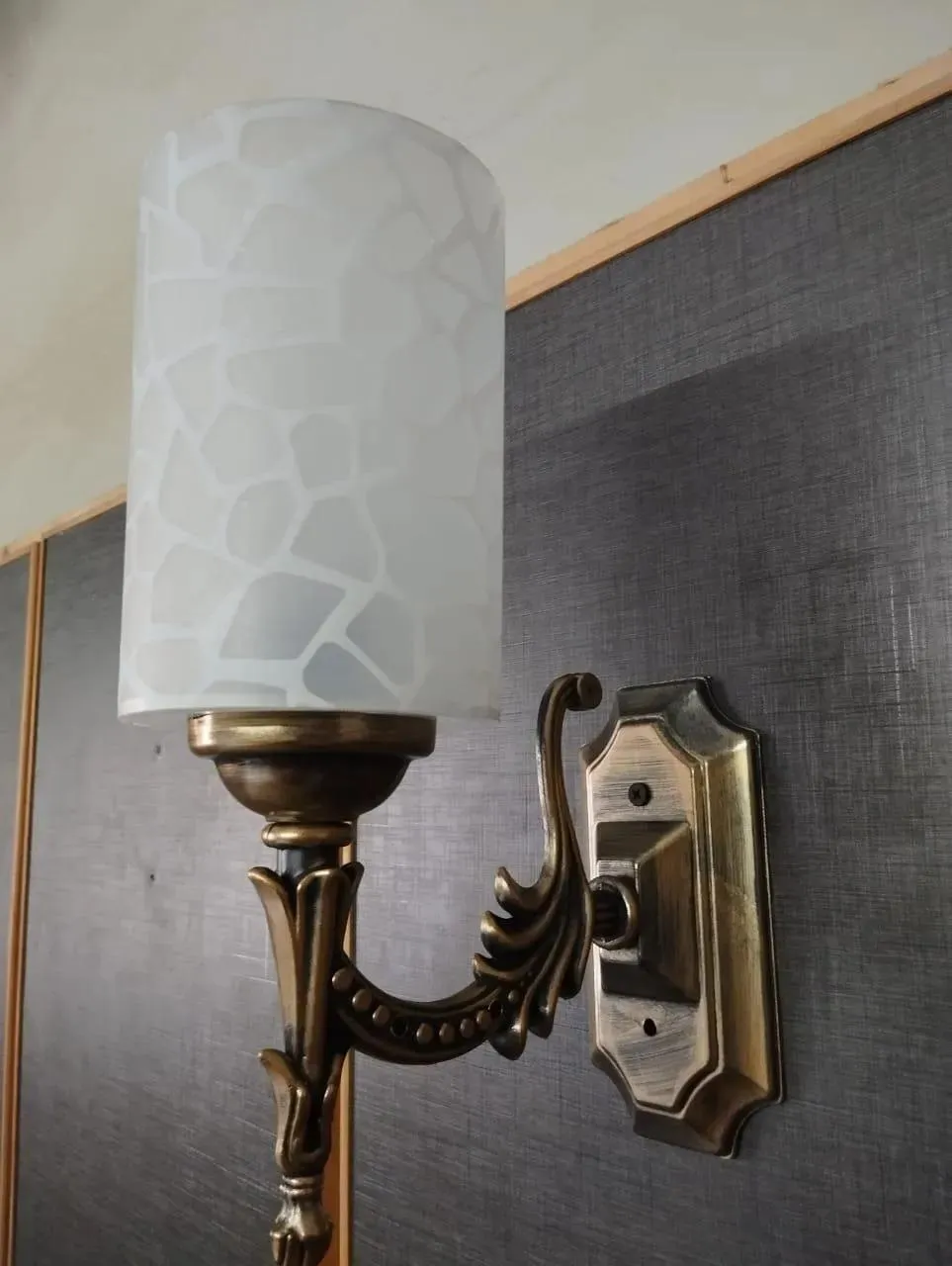 Modern White Quartz Wall Lamp ABS Plastic DIY Installation