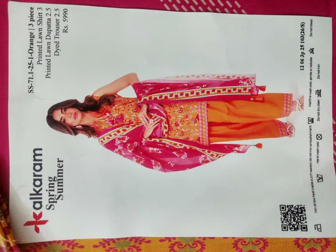 Women 3 Pcs Printed Lawn Suit Orange Unstitched
