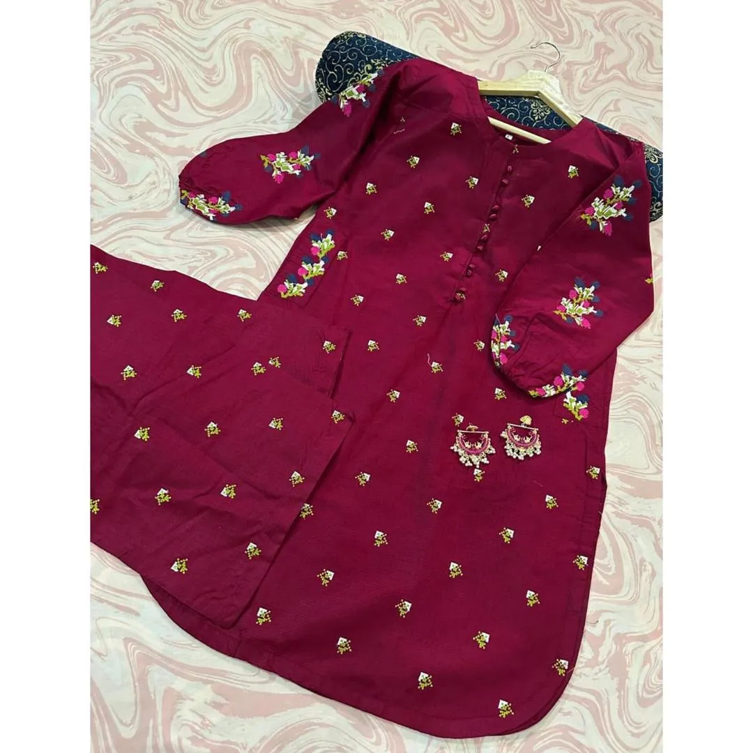 Maroon Embroidered Kurti & Flapper Set for Women