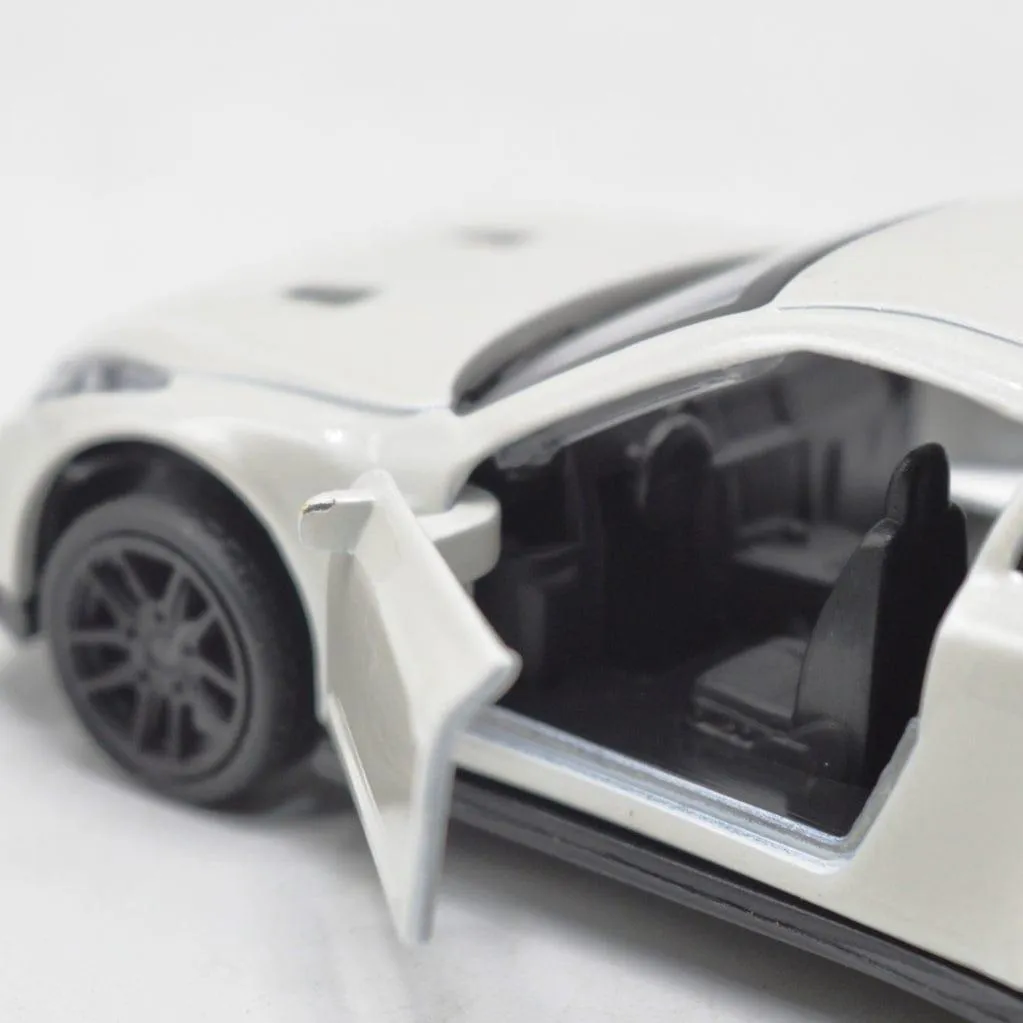 Diecast Sports Car Toy White 1-12Yrs Metal Openable Doors